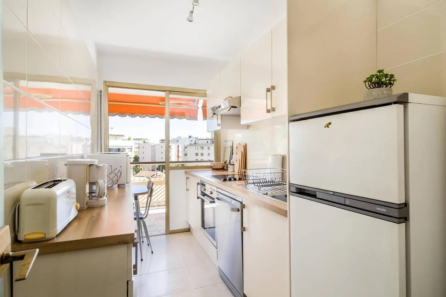The Fifth Sky - Terrace & Parking Near Sea Apartment Cannes 0*,  France